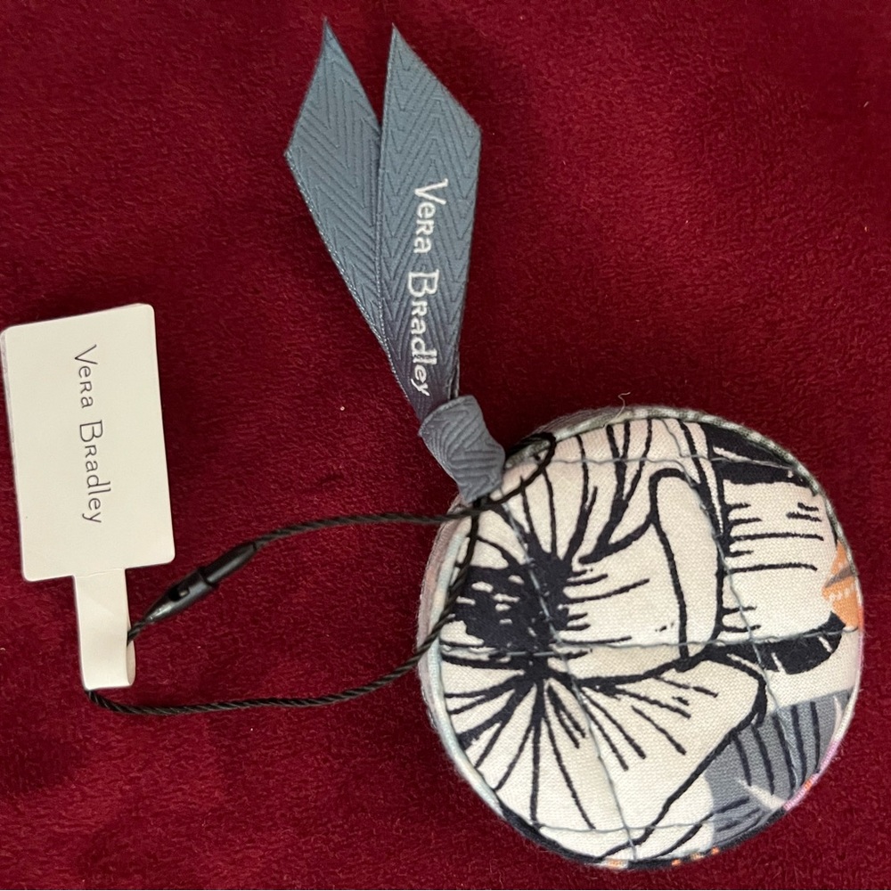 NWT Vera Bradley tape measure “palm floral”